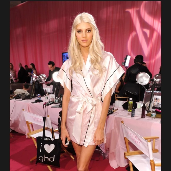 Victorias Secret Limited Collection Iconic Stripe Pink Wrap Robe - Picture 15 of 16